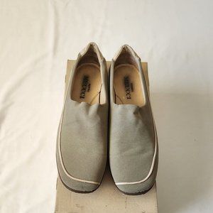 Sesto Meucci Stretchy Fabric Olive Color Loafers Size 7
